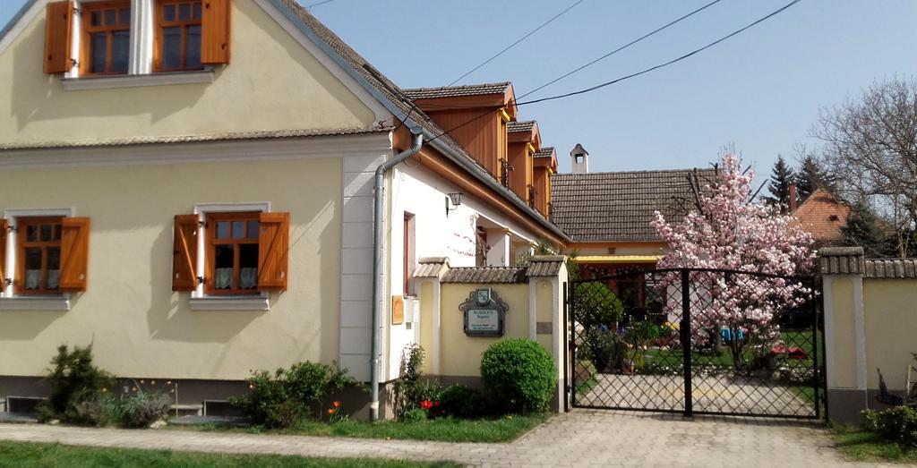 Rudolf'S Fogado Hotel Zsira Buitenkant foto