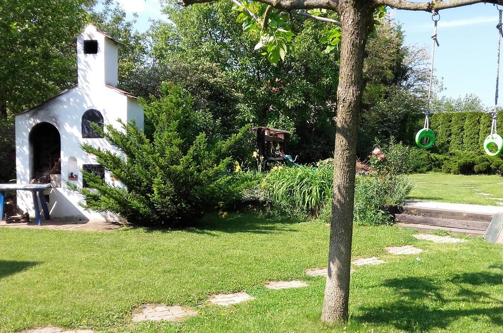 Rudolf'S Fogado Hotel Zsira Buitenkant foto